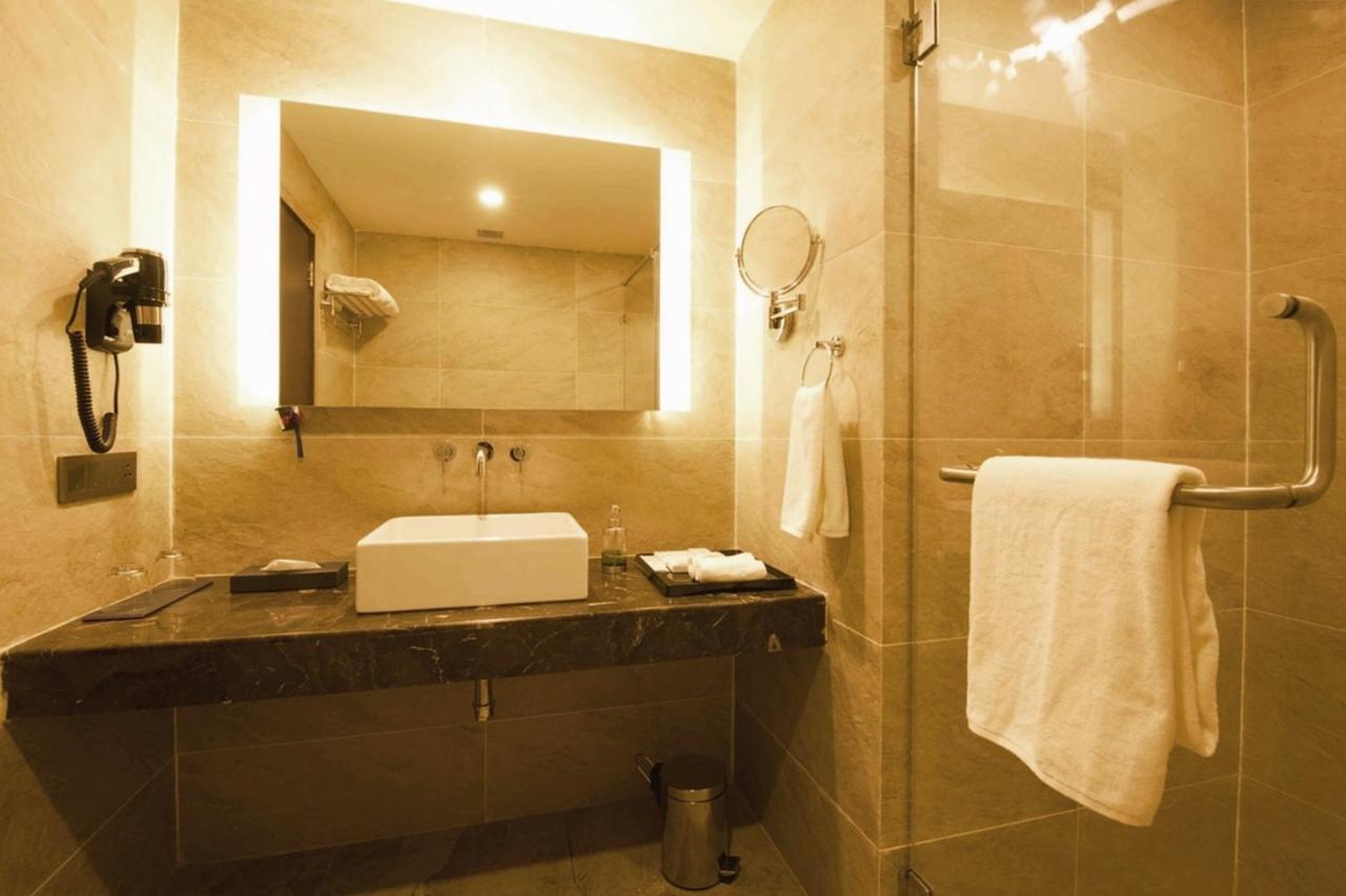Hotel Central Park مانيبال المظهر الخارجي الصورة