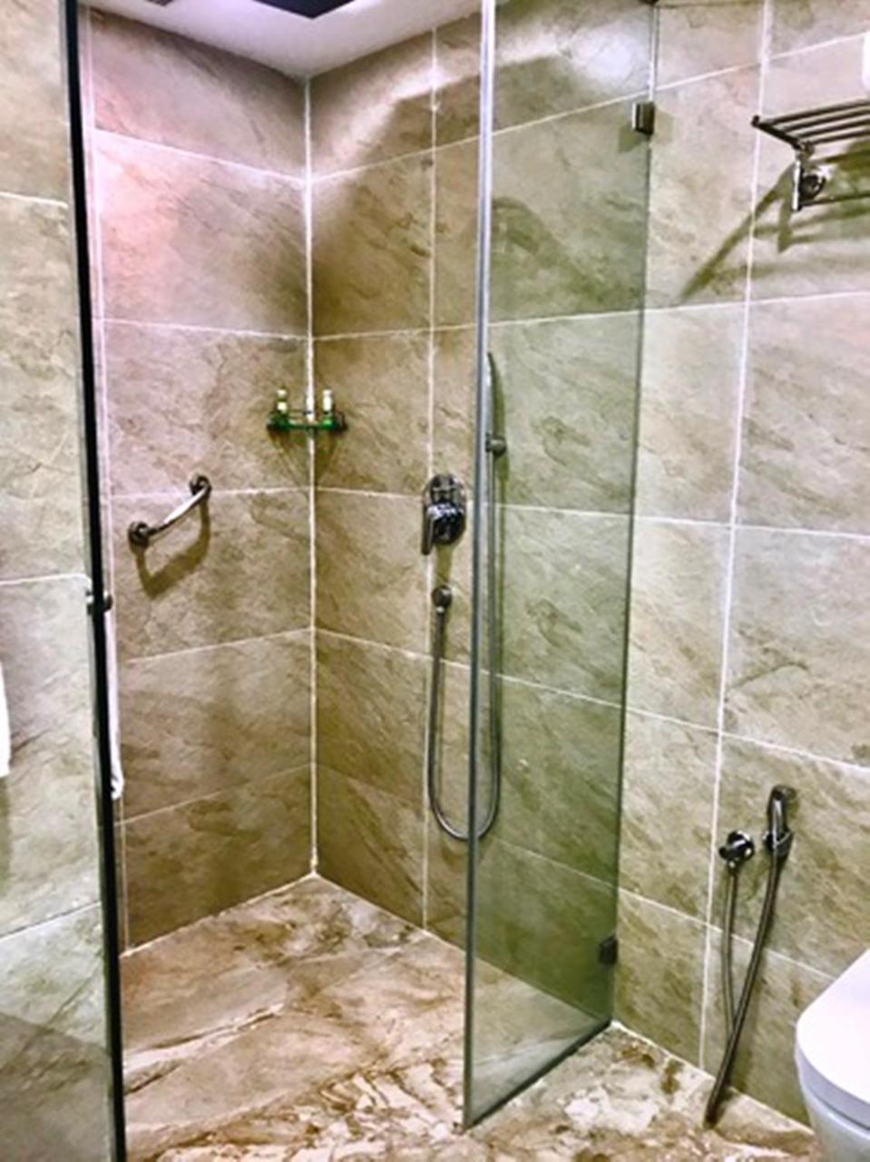 Hotel Central Park مانيبال المظهر الخارجي الصورة